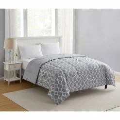 Brand new 💯 Ashley-Cooper Comforters & Bedding Sets Ashley Cooper™ Geo Lattice Micro Print Reversible Comforter 🔥