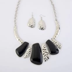 Coupon ✨ Ashley-Cooper Sets Ashley Cooper™ Chunky Bead Necklace And 🔨 Hammered Earrings 🎉